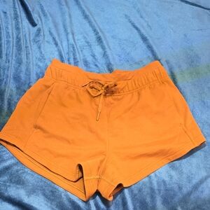 lululemon athletica HR BROWN short Size 6